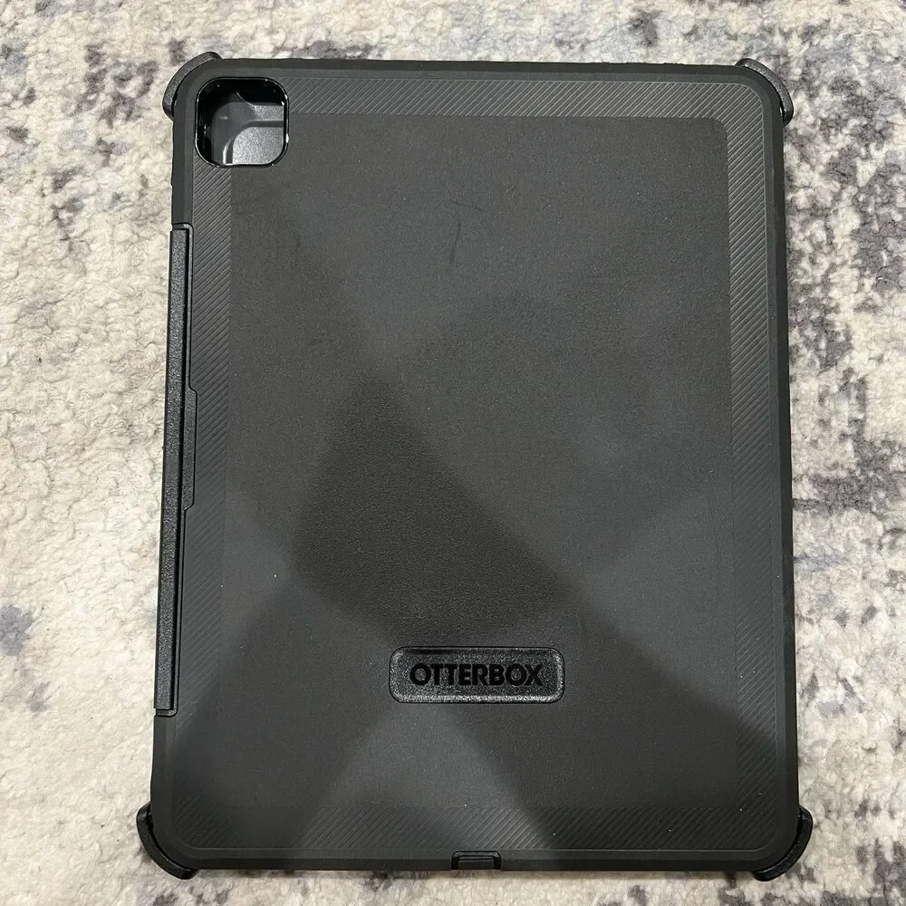 NEW OtterBox Defender Pro Tablet Case for Apple iPad Pro  13” M4 77-95232 Black